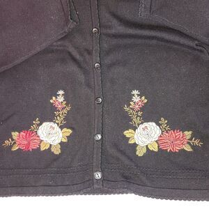 Vtg Southern Lady  Embroidered Button Up LS Sweater Black Floral Women's MED